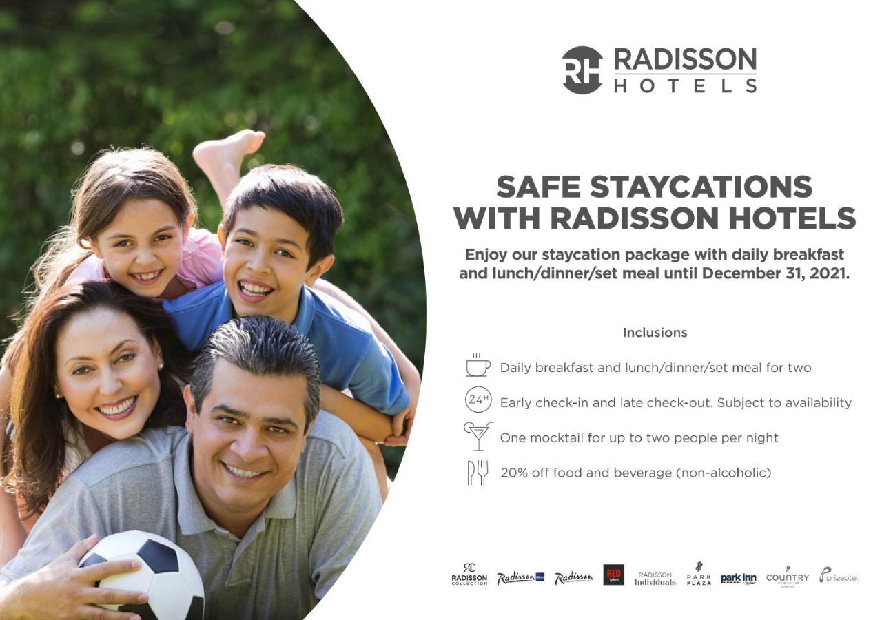 Radisson Hyderabad Hitec City Экстерьер фото A Radisson Hotels advertisement