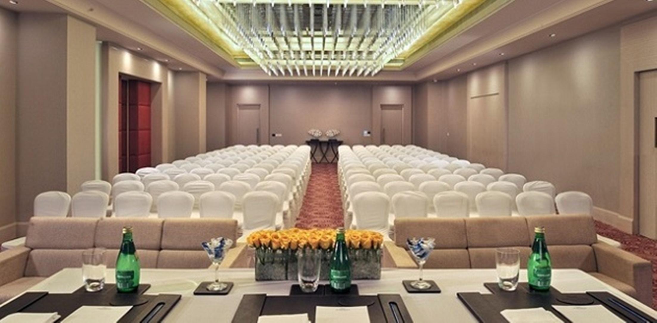 Radisson Hyderabad Hitec City Экстерьер фото The Grand Ballroom